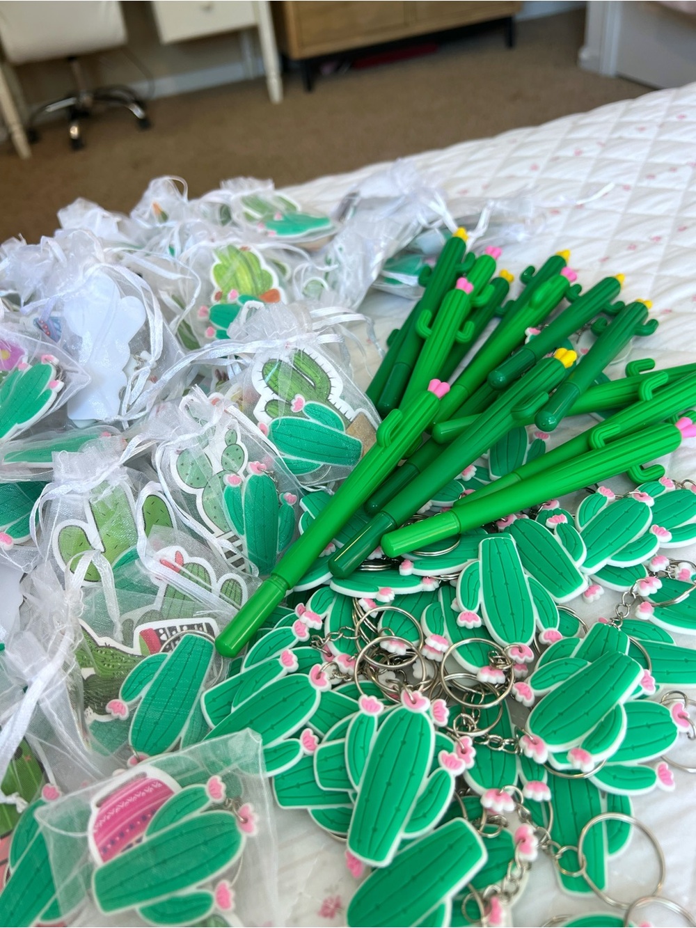 150pc Cactus Party Favor Bundle Green Cactus Pens Keychains Stickers Goodie Bags